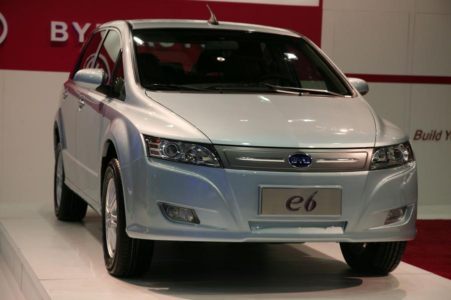  BYD E6 2009 года  (фото 23 из 60)